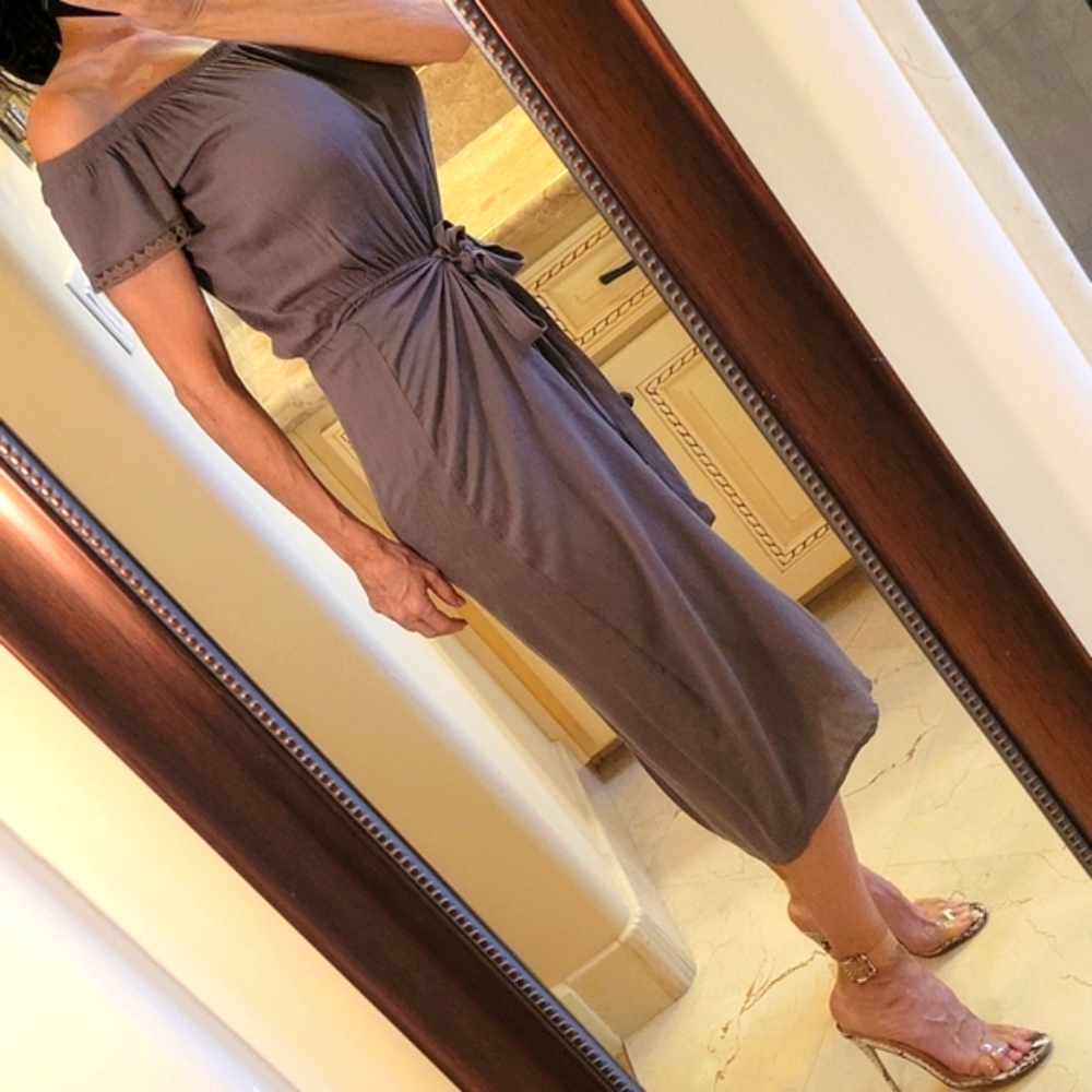 Cute & Stylish Solemnity off-shoulder midi dress with built-in shorts, S - Picture 4 of 16
